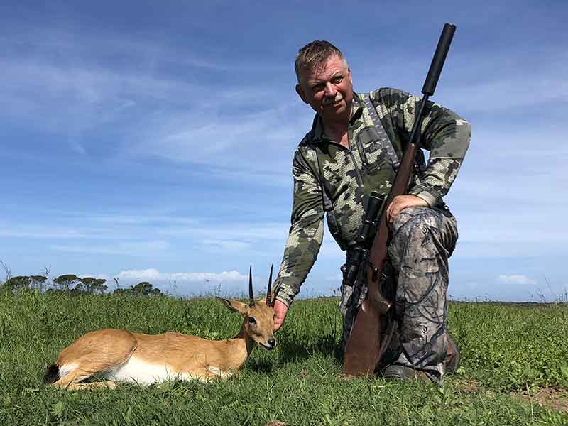Oribi hunting with Eastcape & Karoo Safaris South Africa
